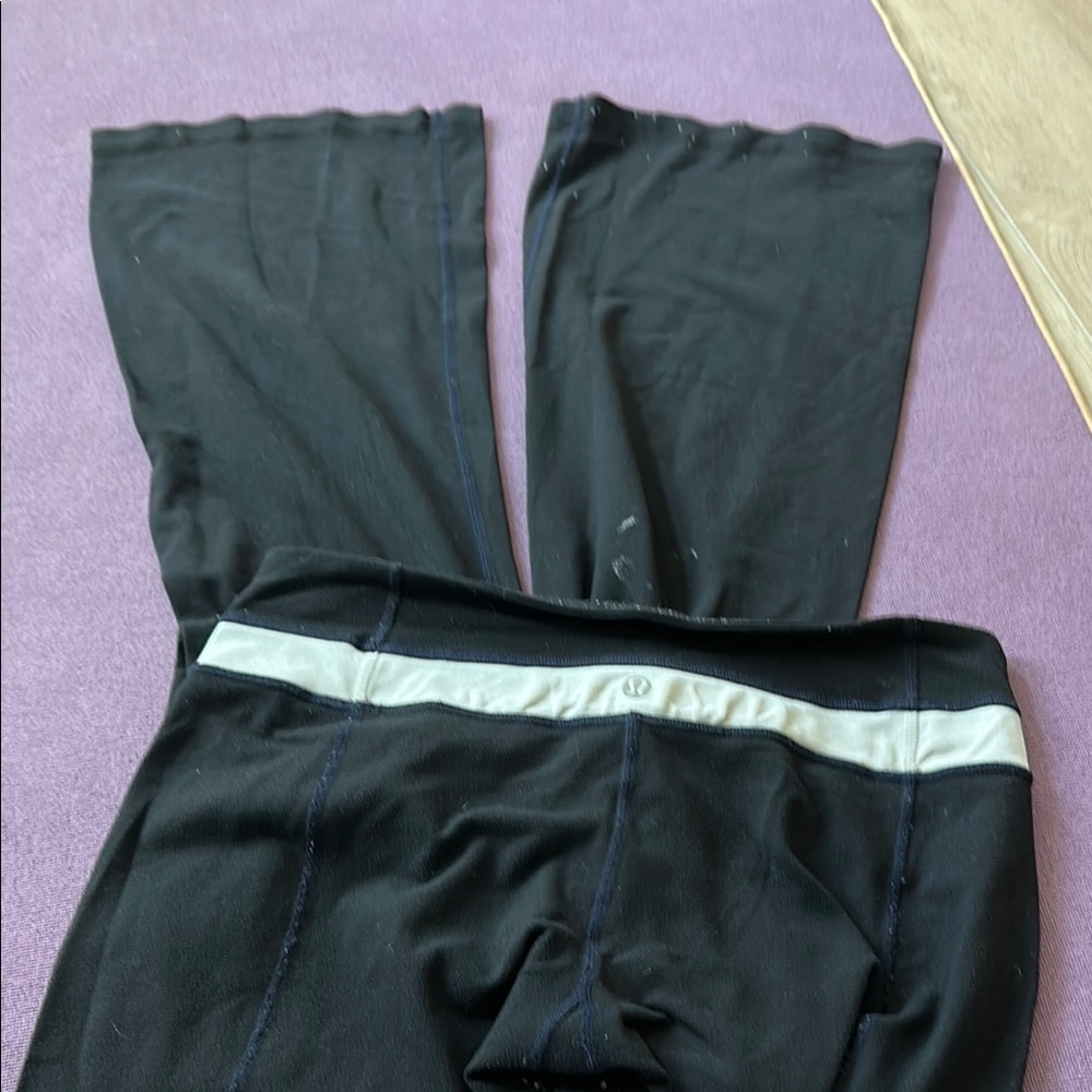 lululemon low rise flair ! The OG